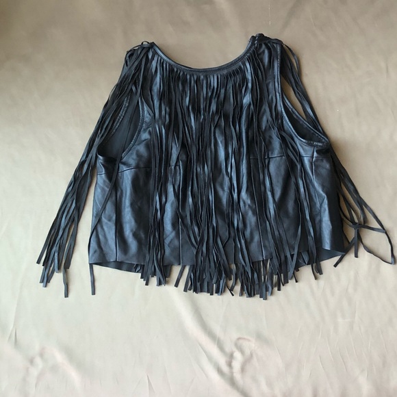 Top - Picture 1 of 1